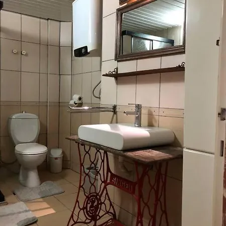 Tarihi Kaleici Muethis Konum Deniz Yakini Uygun Fiyat Huzurlu Ev *