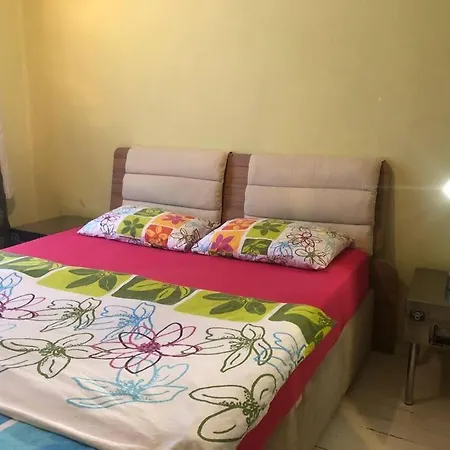 Apartment Tarihi Kaleici Muethis Konum Deniz Yakini Uygun Fiyat Huzurlu Ev