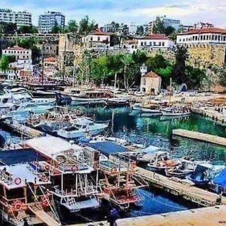 Tarihi Kaleici Muethis Konum Deniz Yakini Uygun Fiyat Huzurlu Ev Apartment Antalya