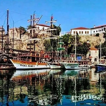Tarihi Kaleici Muethis Konum Deniz Yakini Uygun Fiyat Huzurlu Ev Apartment *